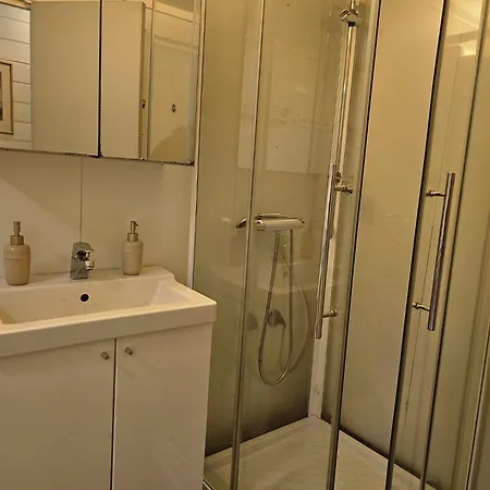 Private - 5 In A Luxury Style Pensionat